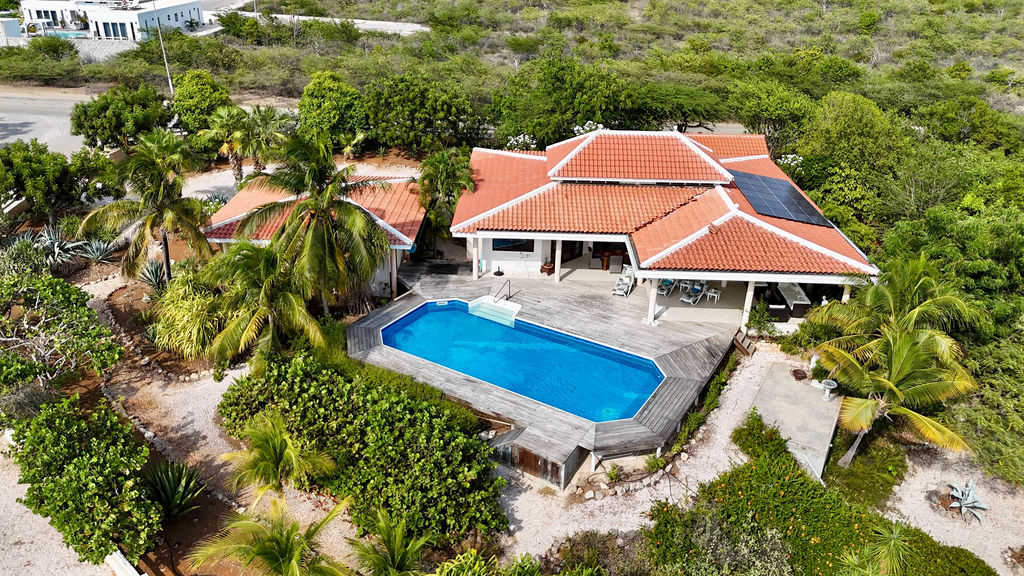 Crown Villas 16 - Private Pool, Lush Garden