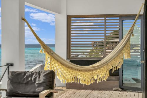 59-eeg-boulevard-227-grace-media-bonaire_19_large