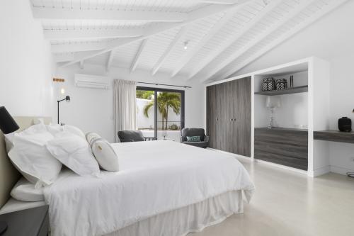 crown_villas_19-true_media_culture-32