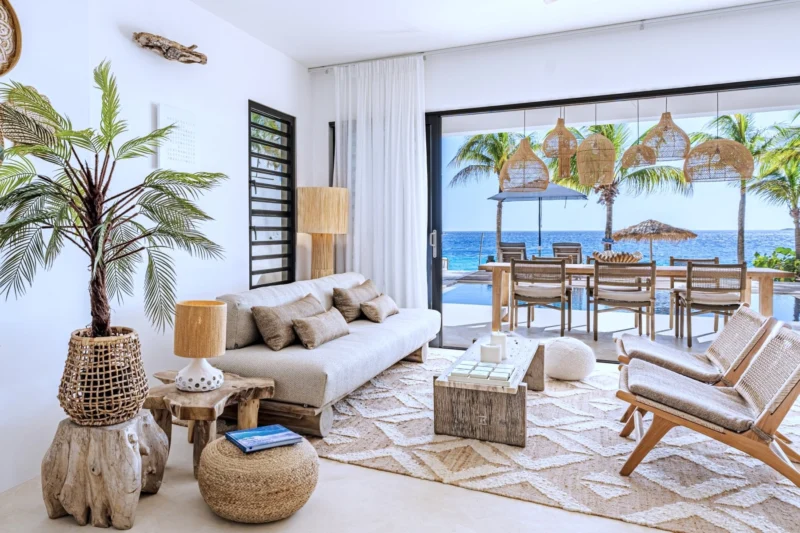 Villa Ganshi - Oceanfront, Private Beach & Pool